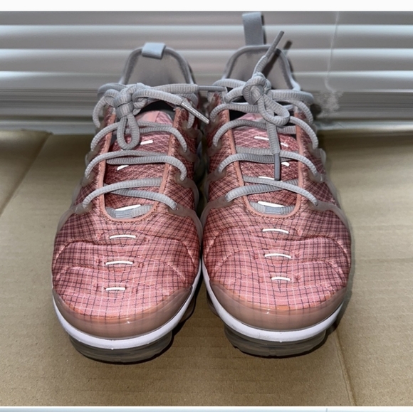 Nike Air VaporMax Plus - Picture 4 of 4
